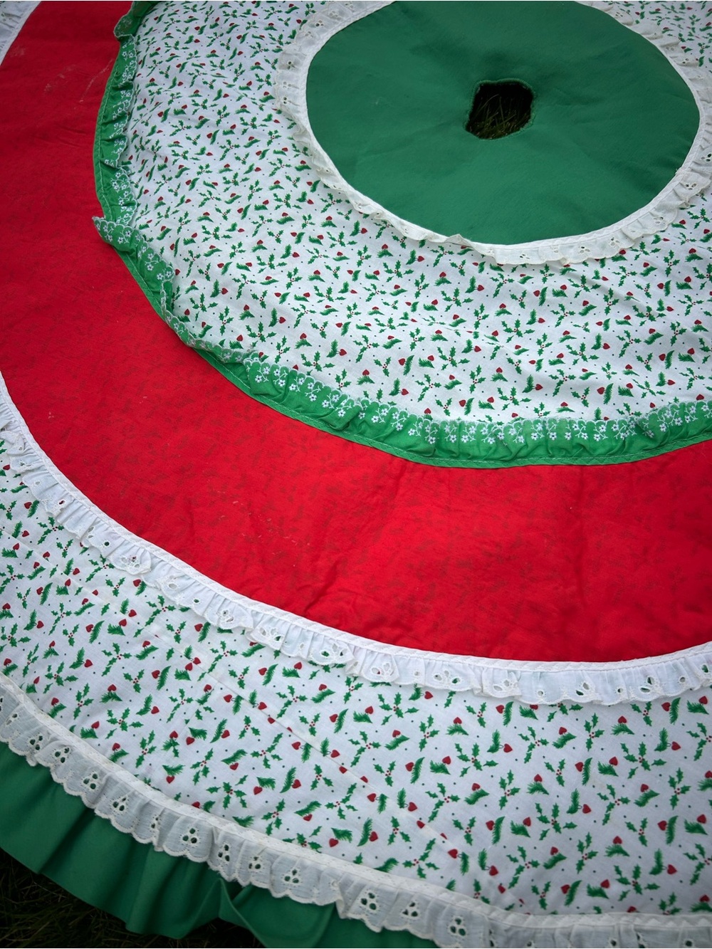 Vintage Hand Quilted Christmas Tree Skirt